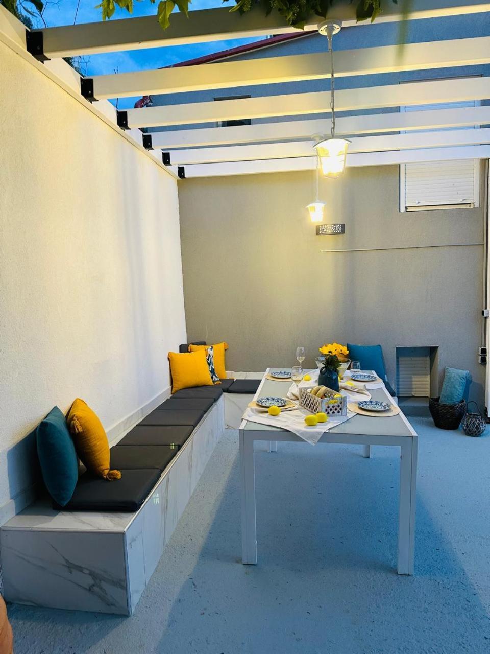 Astre&Jeanne Suites Sozopoli Habitación foto